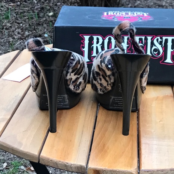 Iron Fist☀️Love Bites leopard print slingback platform heels - Picture 7 of 12